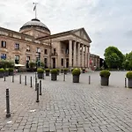 Charmante Stadtwohnung Im Zentrum Wiesbaden