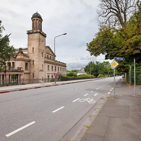 Charmante Stadtwohnung Im Zentrum *