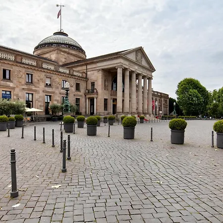 Charmante Stadtwohnung Im Zentrum Wiesbaden