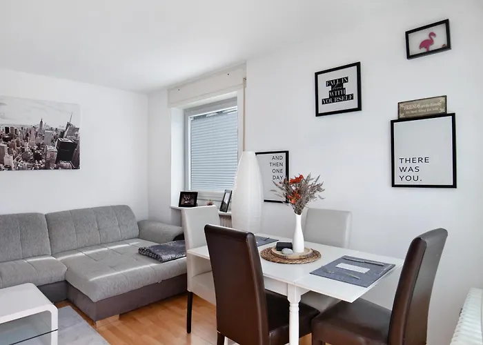 Charmante Stadtwohnung Im Zentrum Wiesbaden